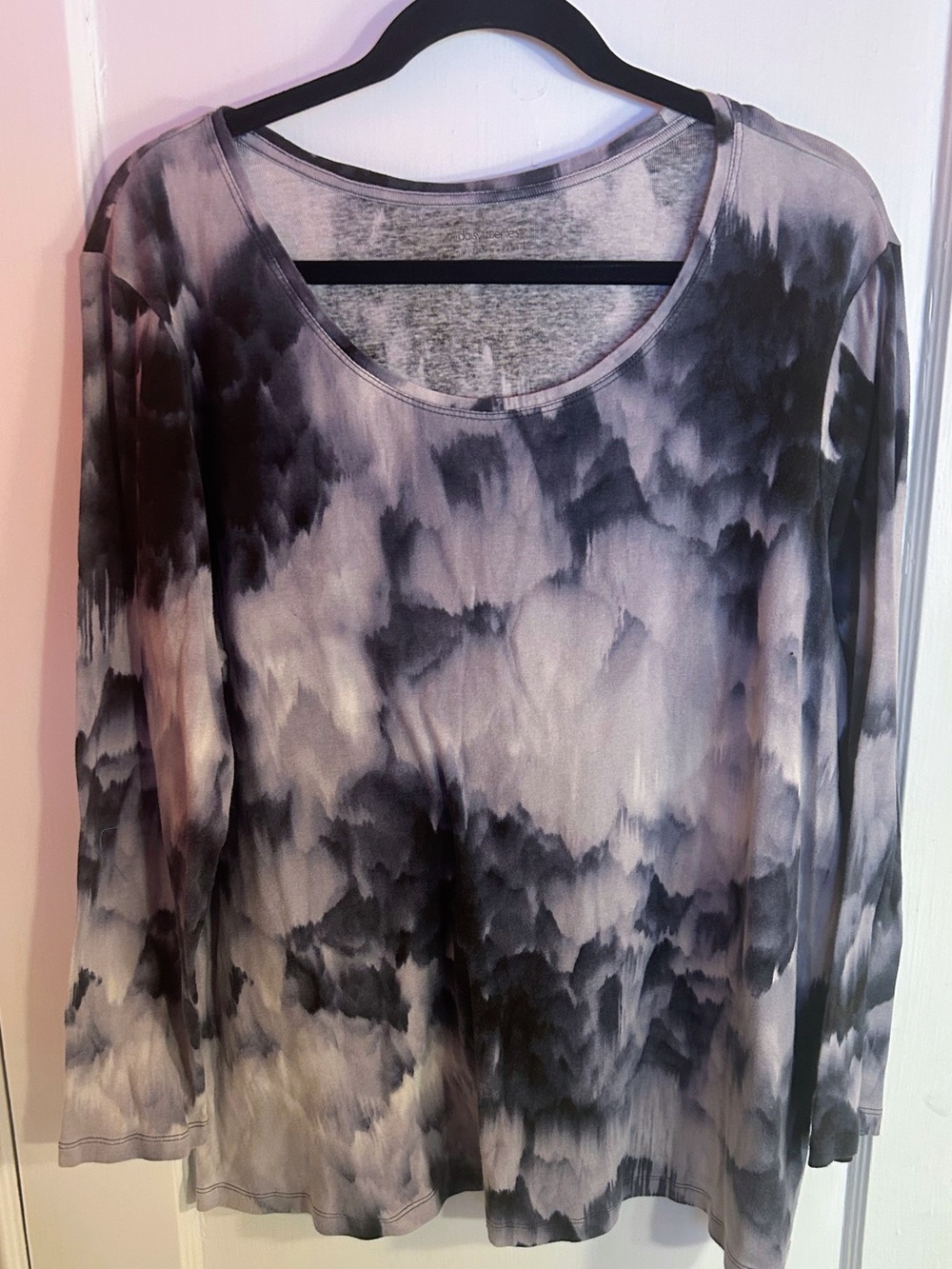 Daisy Fuentes Black & Gray Tie-Dye Scoop Neck Long Sleeve Top